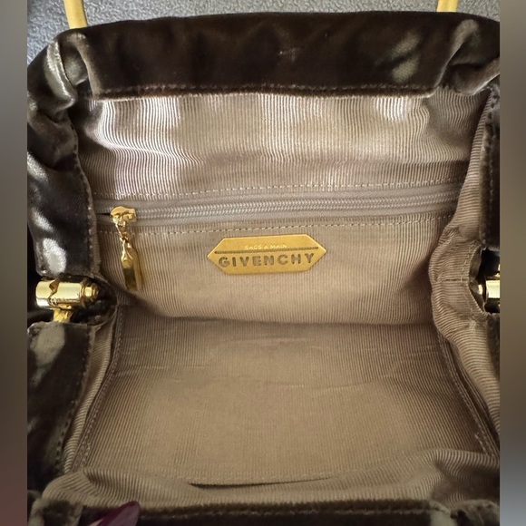 Rare Vintage Givenchy logo clasp brown handbag - Picture 12 of 12